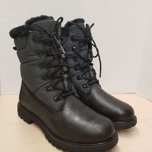 Women's Timberland winter boots size 9, like new